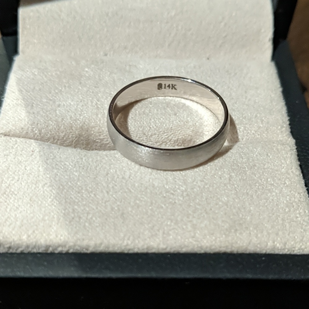 Men's ring - Picture 4 of 7